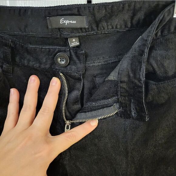 NWOT Express black corduroy pants - Picture 4 of 7